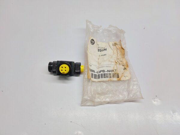 ALLEN-BRADLEY ROCKWELL AUTOMATION 898N-43PB-N4KT TRUNK TEE PLUG