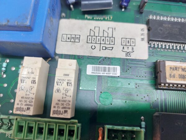 GRUNDFOS PMU 2000 CONTROL BOARD 62572837