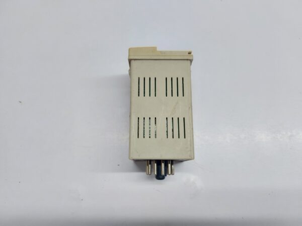 XINLING ELECTRIC COUNTING RELAY 220V AC