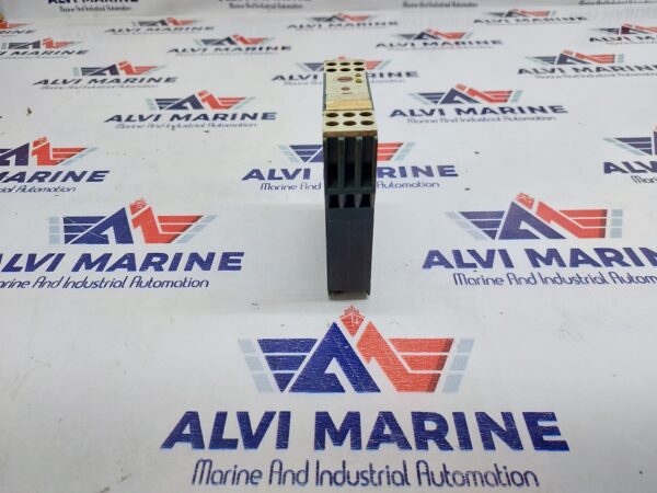 SIEMENS 7PU4200-2BN20 TIME RELAY
