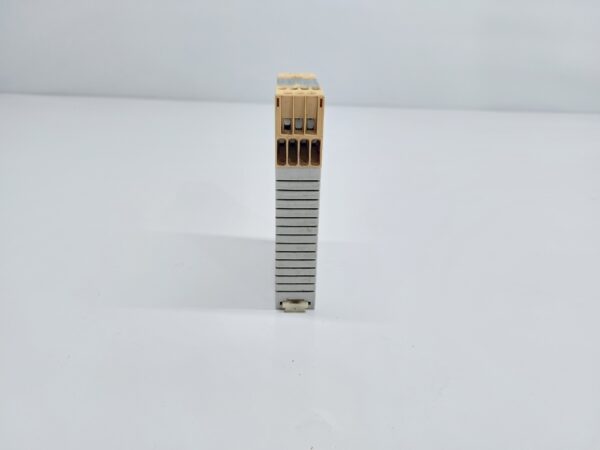 ABB RT9 2TLA010029R0000 SAFETY RELAY 24VDC