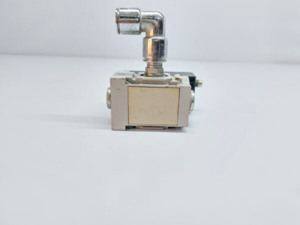 FESTO SDE1-D10-G2-MS4-C-PU-M8 PRESSURE SENSOR
