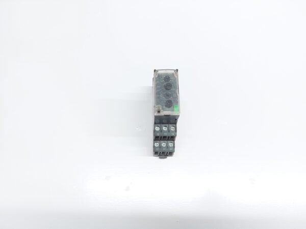 TELEMECANIQUE RM22LA32MR LEVEL CONTROL RELAY 24-240VAC
