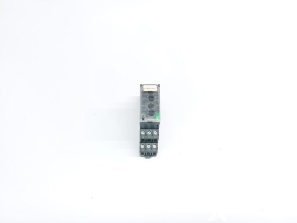 TELEMECANIQUE RM22LA32MR LEVEL MONITORING RELAY