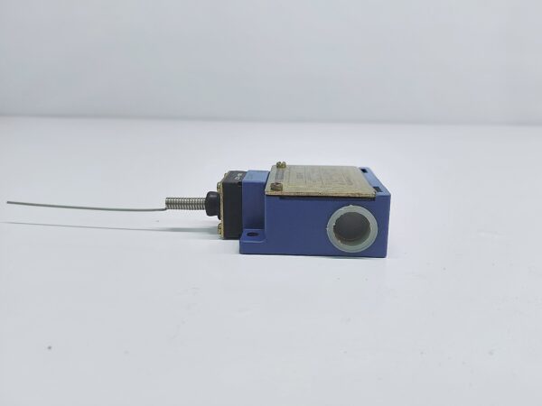 TELEMECANIQUE XCK-M LIMIT SWITCH