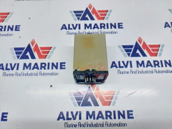 TOHO ELECTRONIC TCR-5BS THRMO CONTROLLER 50 TO 200°C